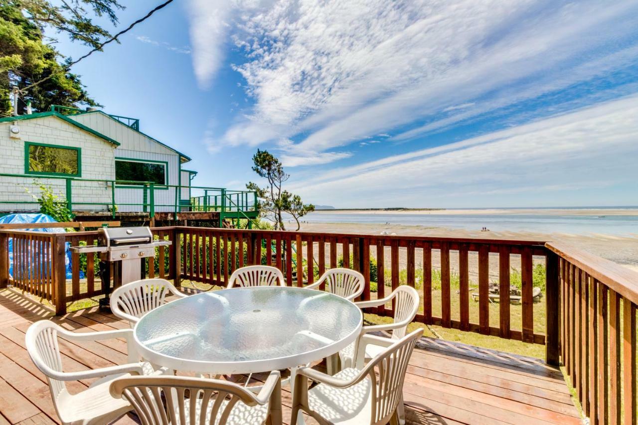 Happy Camp Beachfront Cabin Netarts Екстер'єр фото
