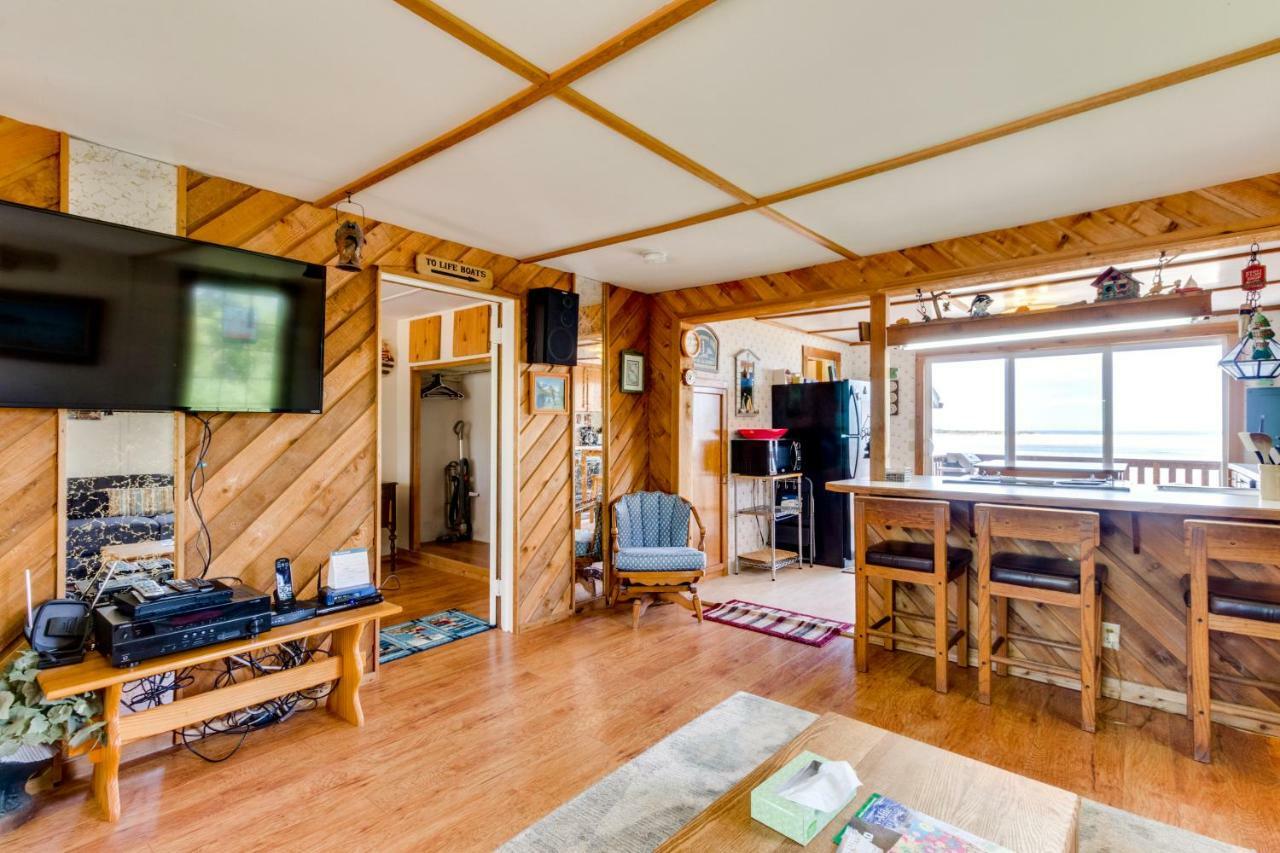 Happy Camp Beachfront Cabin Netarts Екстер'єр фото
